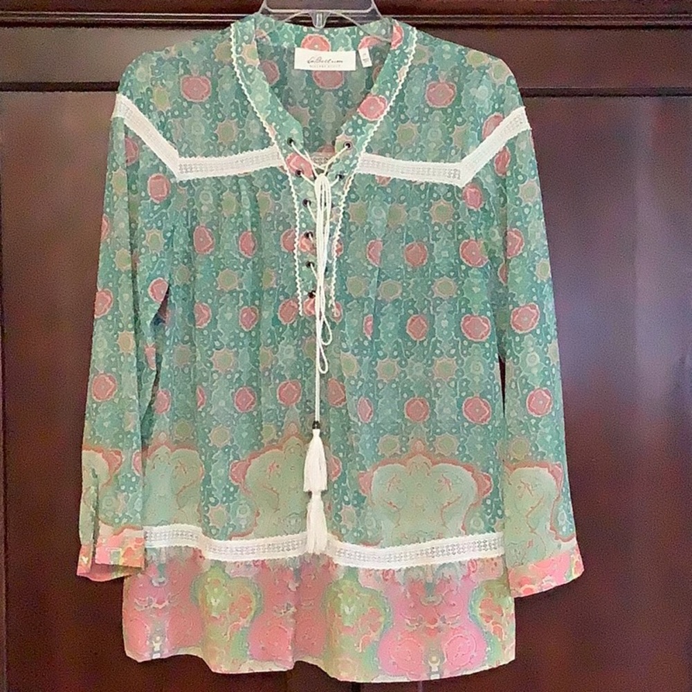 LaBellum by Hillary Scott blouse